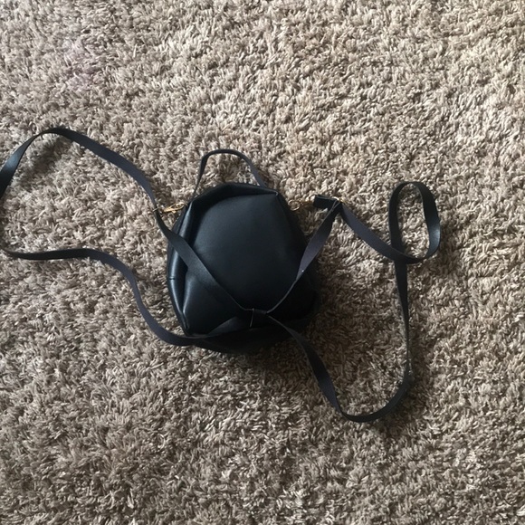 🖤Black Mini-Backpack🖤 - Picture 2 of 5